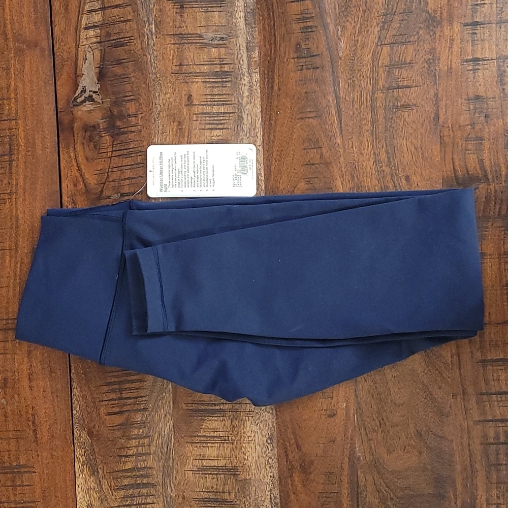 Lululemon "Wunder Under Hi-Rise Tight" Black, Size 10